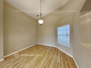 1013 Bay Shore Dr in Galt, CA - Foto de edificio - Building Photo