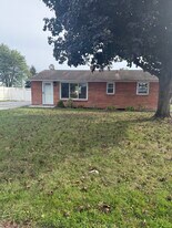 102 A St in Carlisle, PA - Building Photo