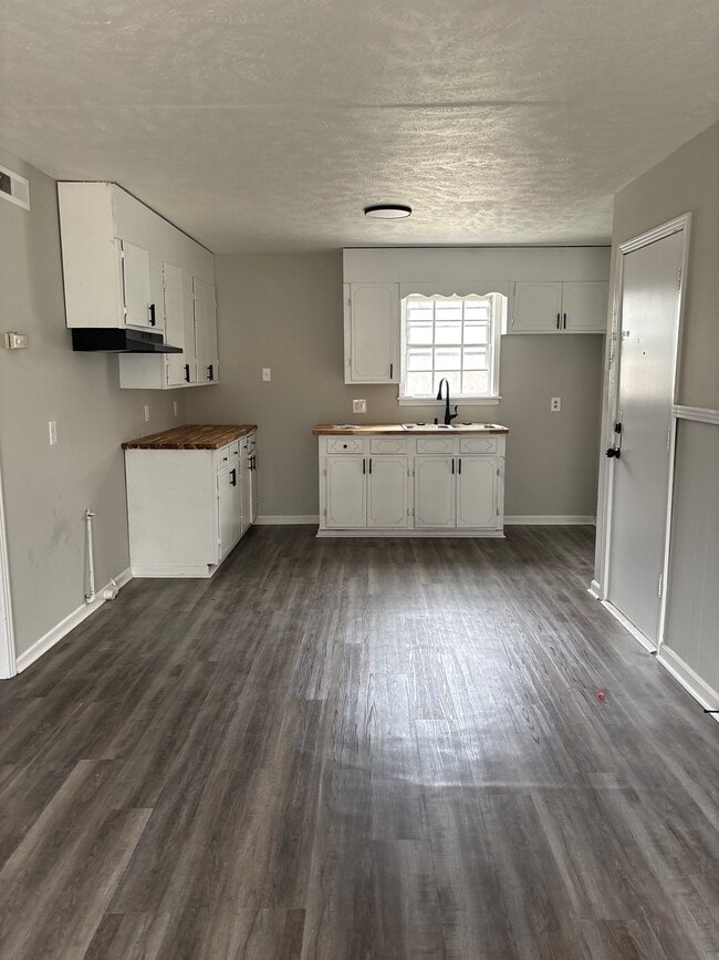 property at 48 W Cooper St