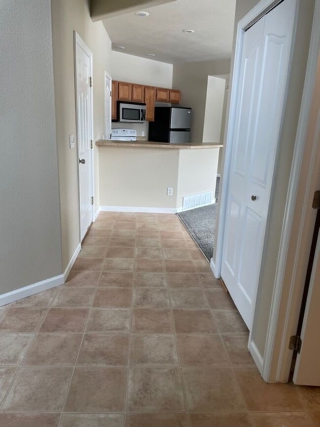 3371 Chaparral Dr in Casper, WY - Building Photo - Building Photo