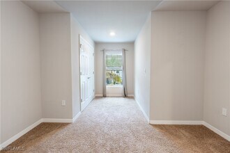 15091 Wildflower Cir in Naples, FL - Building Photo - Building Photo