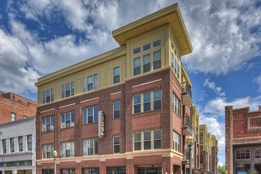 139 Main in Rock Hill, SC - Foto de edificio