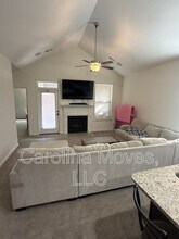 211 Everard Ln in Greer, SC - Building Photo - Building Photo