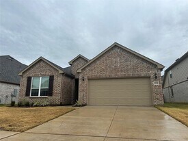 1604 Sawyer Dr in Aubrey, TX - Building Photo