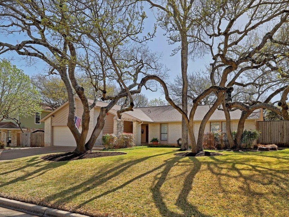 10905 Leafwood Ln in Austin, TX - Building Photo