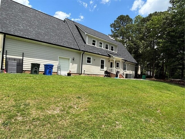 6092 Iverleigh Cir in Fayetteville, NC - Foto de edificio - Building Photo