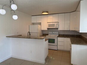 1831 Bough Ave in Clearwater, FL - Building Photo - Building Photo