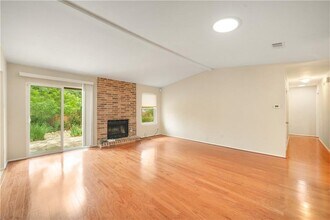 11515 Powder Mill Trail in Austin, TX - Building Photo - Building Photo