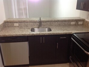 9968 Nob Hill Ln in Sunrise, FL - Building Photo - Building Photo