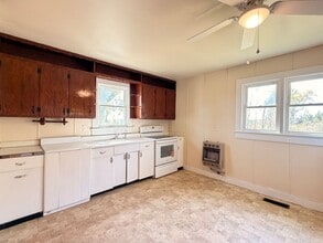 2450 Philbeck Crossroads in Skipwith, VA - Building Photo - Building Photo