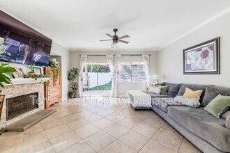 32890 Charmes Ct in Temecula, CA - Building Photo - Building Photo