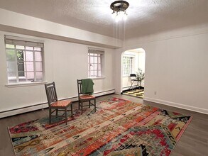 Metropolitan Apartments in Portland, OR - Foto de edificio - Building Photo