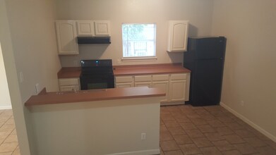 234 Morningview Dr in San Antonio, TX - Foto de edificio - Building Photo