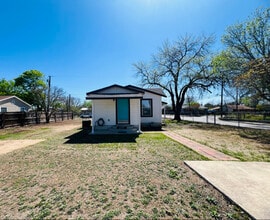 1518 Huron St in San Antonio, TX - Building Photo - Building Photo