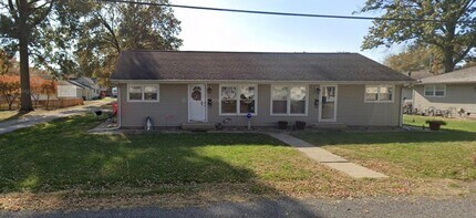 750 N 7th St in Breese, IL - Building Photo - Building Photo