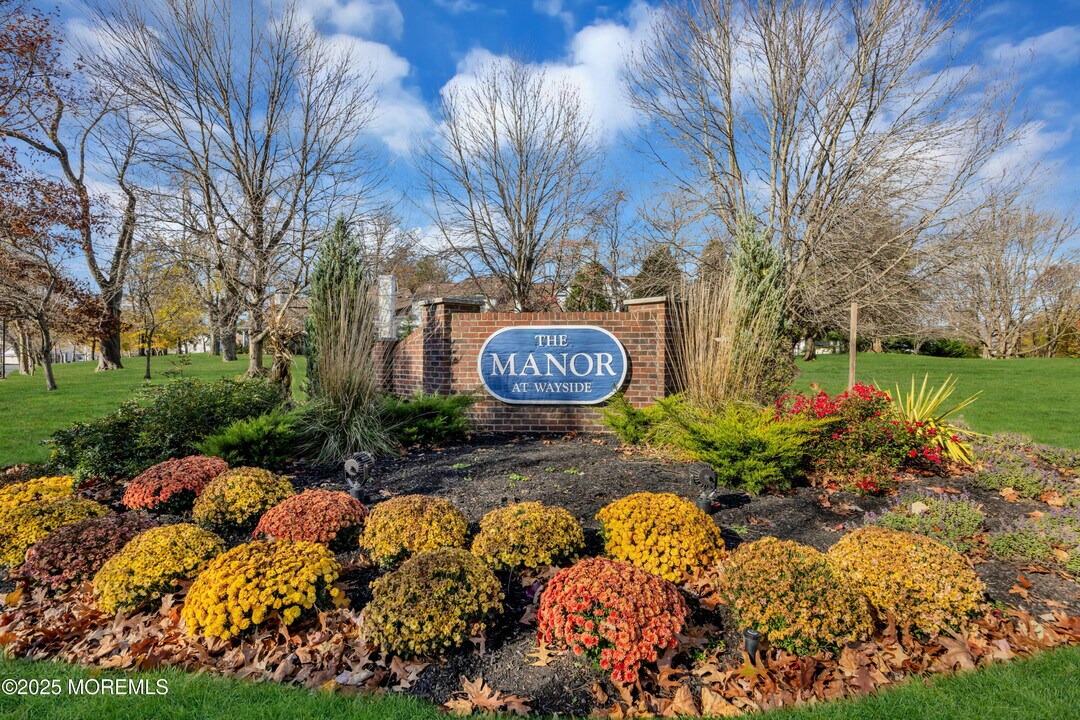 45 Rawson Cir in Ocean Township, NJ - Building Photo