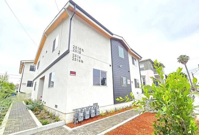 property at 2516 Malabar St