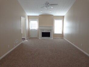 780 Holcombe Woods Ct in Auburn, GA - Building Photo - Building Photo