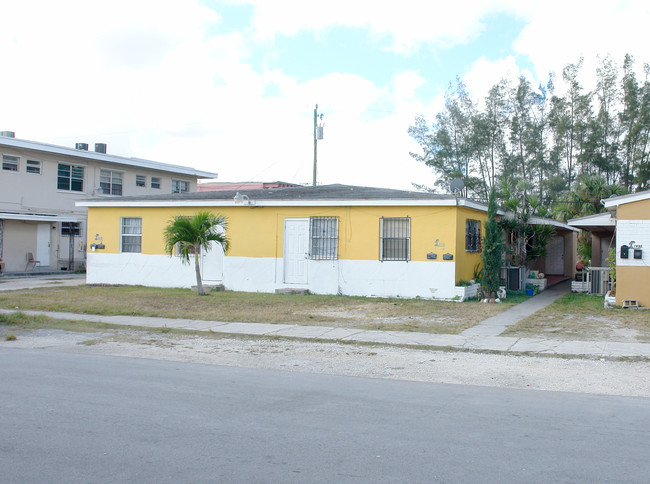 1414-1422 NW 2nd Ave in Homestead, FL - Building Photo - Building Photo