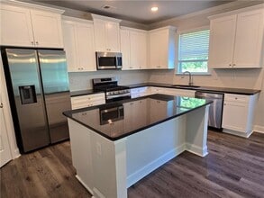 345 Hellen Vly Dr in Braselton, GA - Building Photo - Building Photo