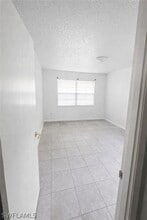 852 Ashland St E in Lehigh Acres, FL - Building Photo - Building Photo
