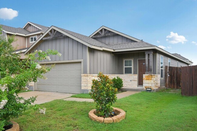 212 La Dera Dr in Liberty Hill, TX - Building Photo - Building Photo