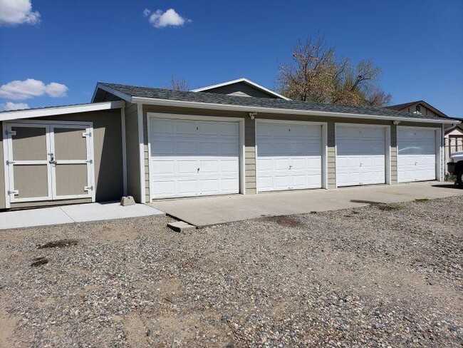 3050 Boulder Ave in Billings, MT - Building Photo - Building Photo