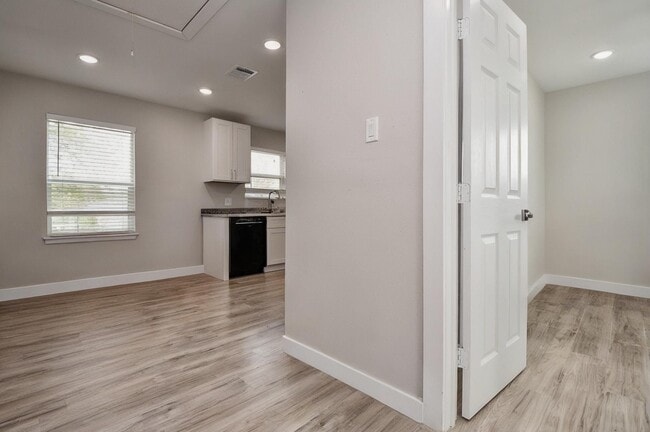 property at 5615 Barremore St