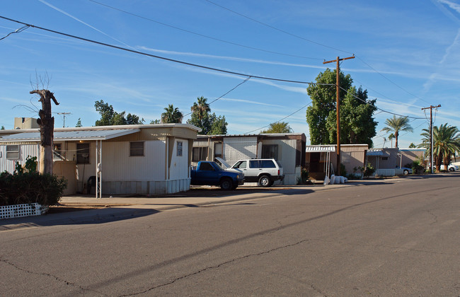 Cheri Lin MHP in Glendale, AZ - Foto de edificio - Building Photo