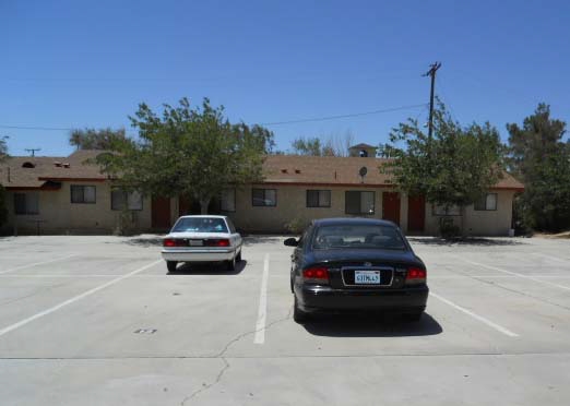 15430 Meyer Rd in Mojave, CA - Building Photo - Building Photo