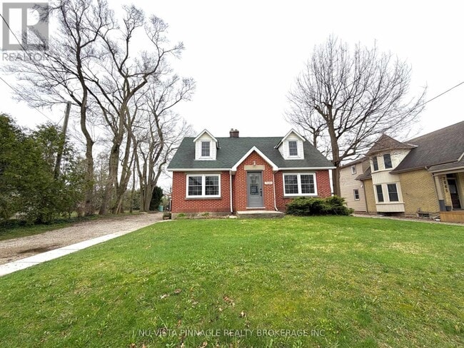 property at 7061 Longwoods Rd