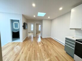 7 Warwick St, Unit 3 in Boston, MA - Building Photo