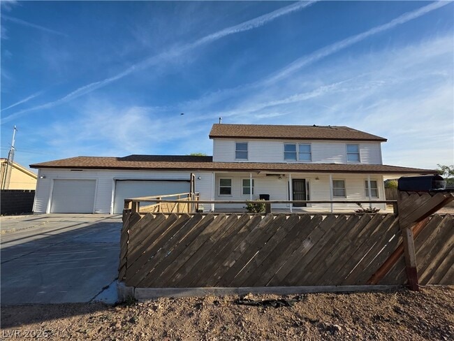property at 1590 Mustang Dr