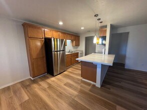 2910 NE Lotno Dr in Bend, OR - Building Photo - Building Photo