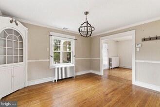 530 E Manoa Rd in Havertown, PA - Building Photo - Building Photo