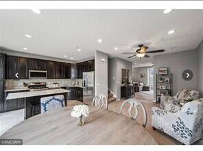11280 Sand Castle Dr in Woodbury, MN - Building Photo - Building Photo
