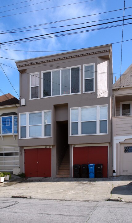 235-239 Paris St in San Francisco, CA - Foto de edificio