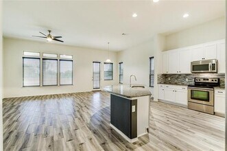 8720 Stone Valley Dr in Fort Worth, TX - Building Photo - Building Photo