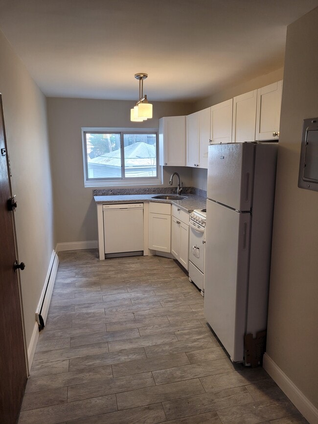 67 Chiswick Rd, Unit 8
