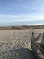 16 S Madison Ave, Unit 2 in Margate City, NJ - Building Photo