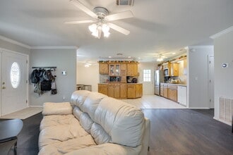 205 Lincoln St, Unit 205 Lincoln St in Carney, OK - Foto de edificio - Building Photo