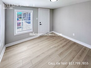 1211 12th St in Galena Park, TX - Foto de edificio - Building Photo