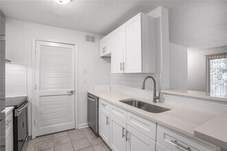 432 Granville Ct in Atlanta, GA - Building Photo - Building Photo