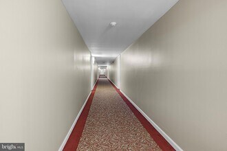 64 Welsh Tract Rd, Unit C311 in Newark, DE - Foto de edificio - Building Photo