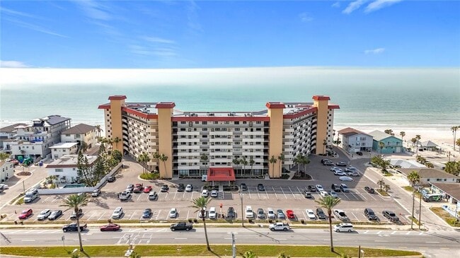 18304 Gulf Blvd in Redington Shores, FL - Building Photo - Building Photo