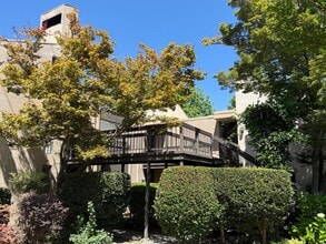 658 Woodside Sierra in Sacramento, CA - Building Photo - Building Photo