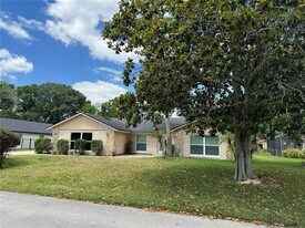 7679 Persian Ct in Orlando, FL - Building Photo