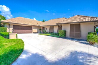 1090 Fairview Ln in West Palm Beach, FL - Building Photo - Building Photo