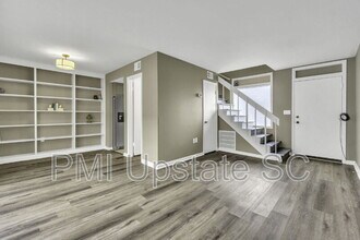 3706 E North St in Greenville, SC - Building Photo - Building Photo