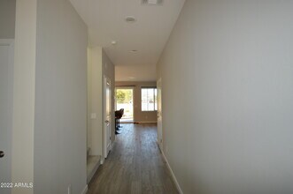1326 W Coyote Dr in Chandler, AZ - Building Photo - Building Photo